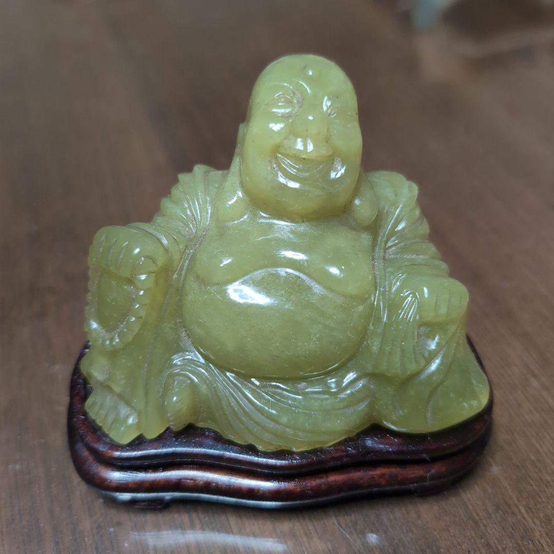 布袋様置物　翡翠　縁起物　七福神　台座付き