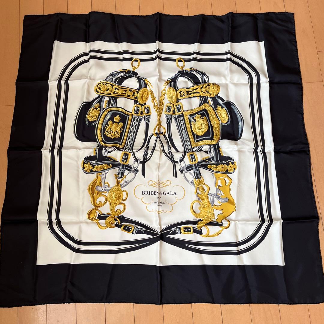 HERMÈS BRIDES de GALA スカーフ