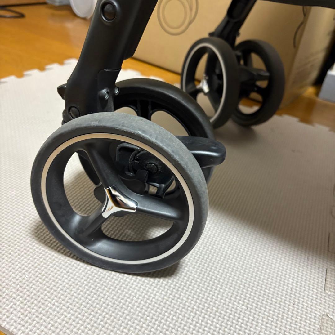 ApricaラクーナクッションAD ベビーカー　AB型両対面　限定モデル