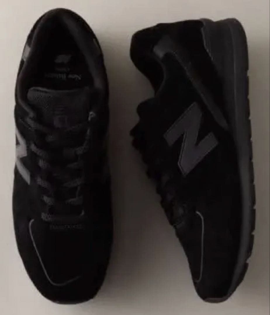 人気♦︎新品未使用♦︎ニューバランス24.5cm♦︎CM996♦︎オールブラック♦︎黒