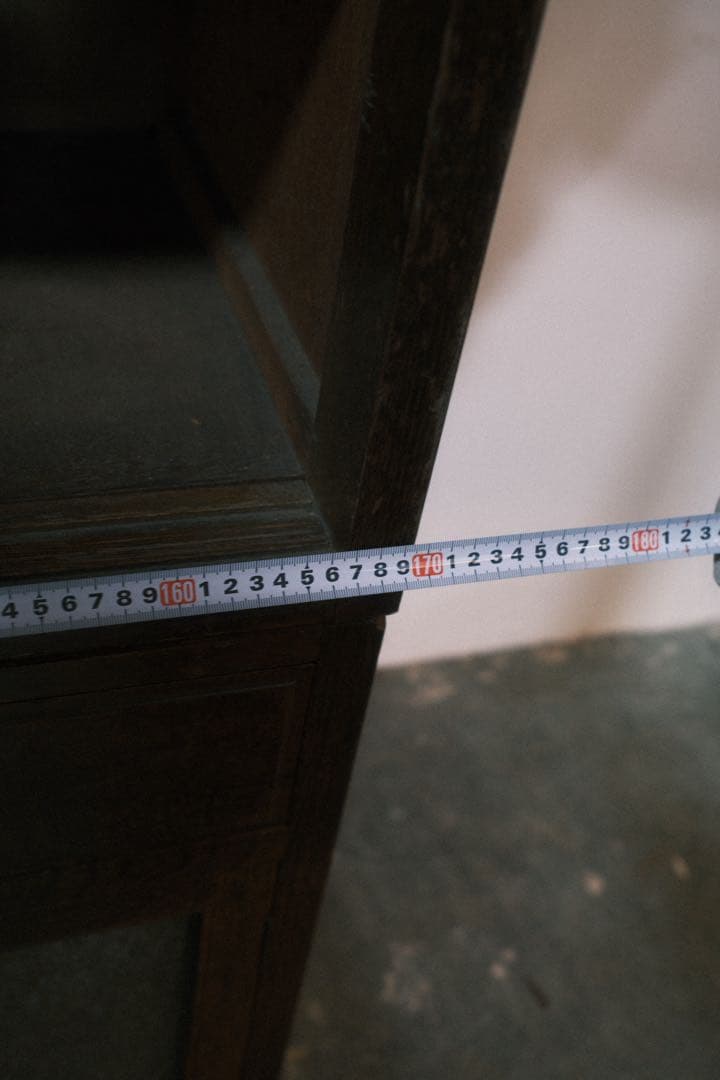 大正ロマン 諏訪の洋館で使用されていた 食器棚 ナラ材 キャビネット 水屋箪笥