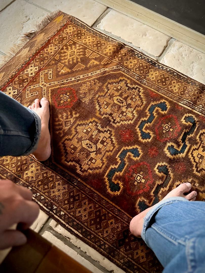 トライバルラグ　ヴィンテージラグ　アンティークラグ　トルクメン　プリミティブ