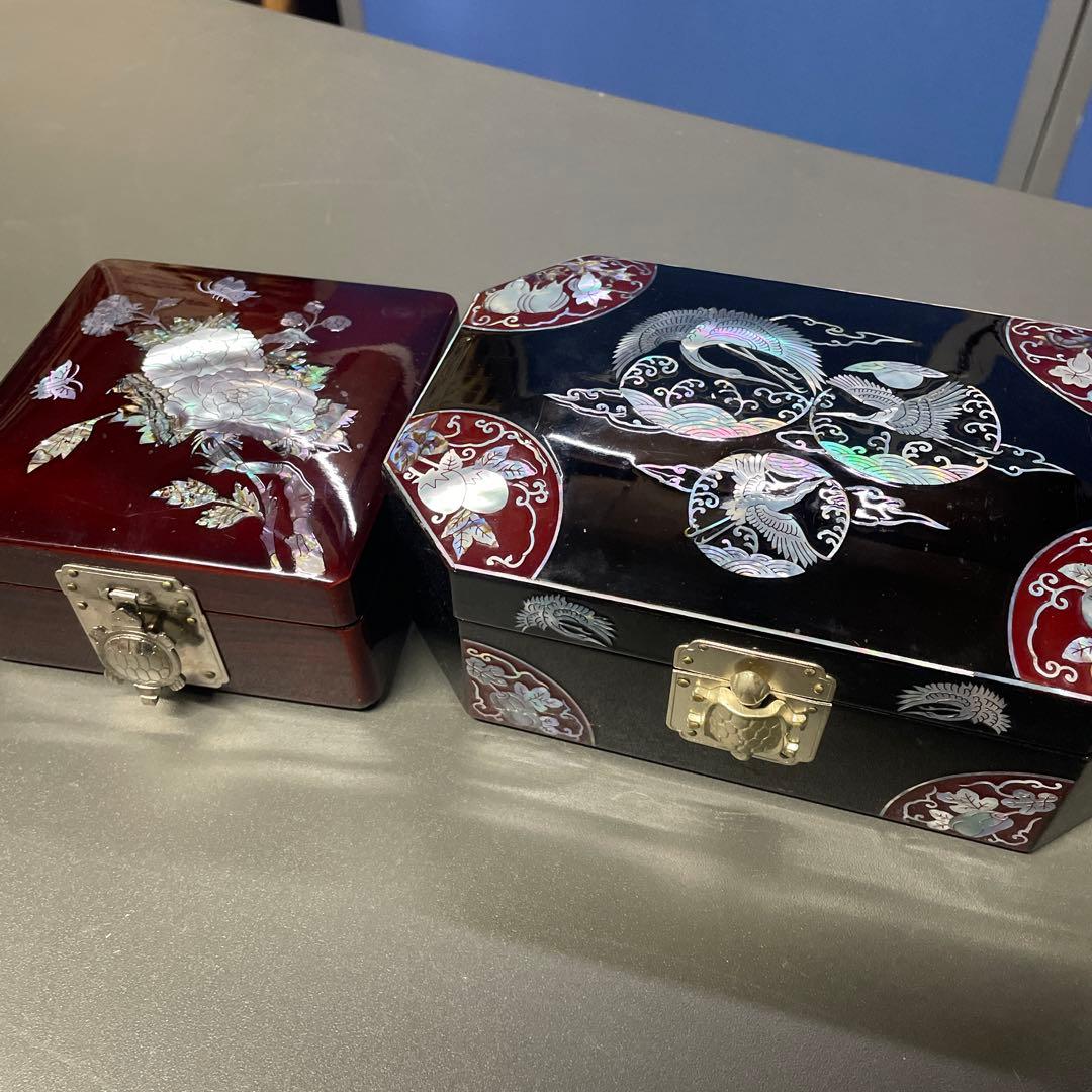 漆器箱 黒と赤の象嵌細工 小型