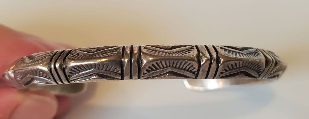 ナバホ Kevin Ramone Navajo インディアンジュエリー バングル