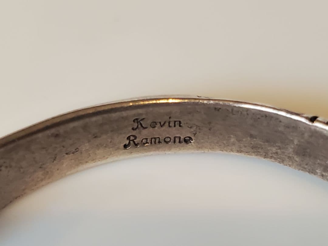 ナバホ Kevin Ramone Navajo インディアンジュエリー バングル