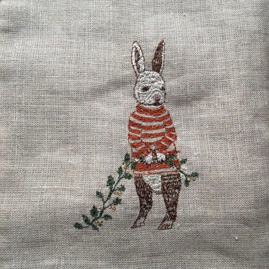 Coral&Tusk コーラル&タスク　ウサギ刺繍のリネン製クリスマスソックス