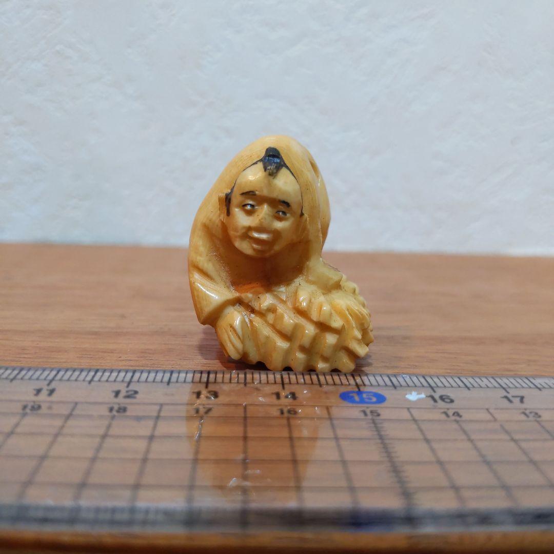 時代提物 人物根付 天然素材 在銘【江戸 薪売り人】高さ約3.5m 重さ約19ｇ