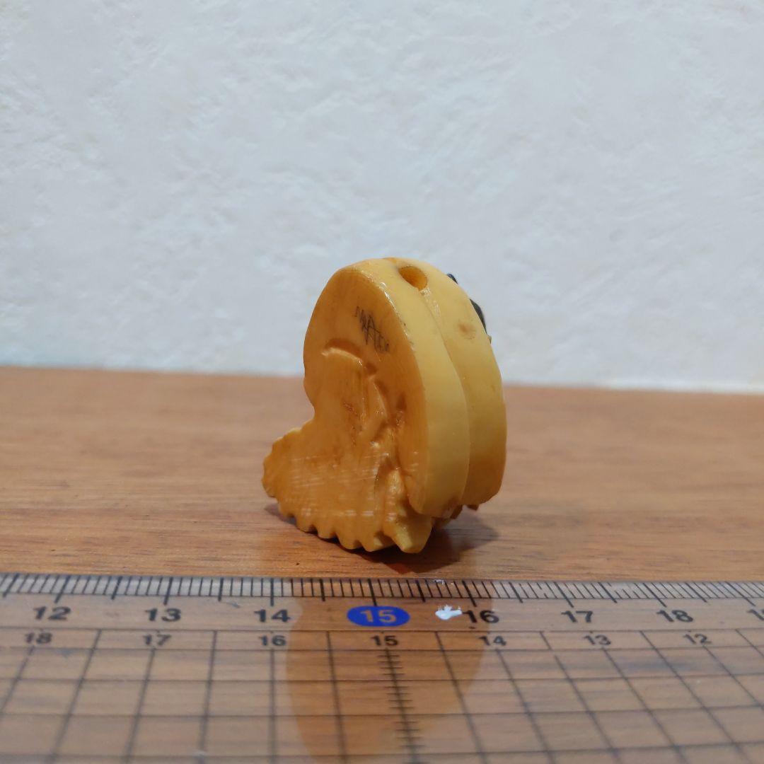 時代提物 人物根付 天然素材 在銘【江戸 薪売り人】高さ約3.5m 重さ約19ｇ