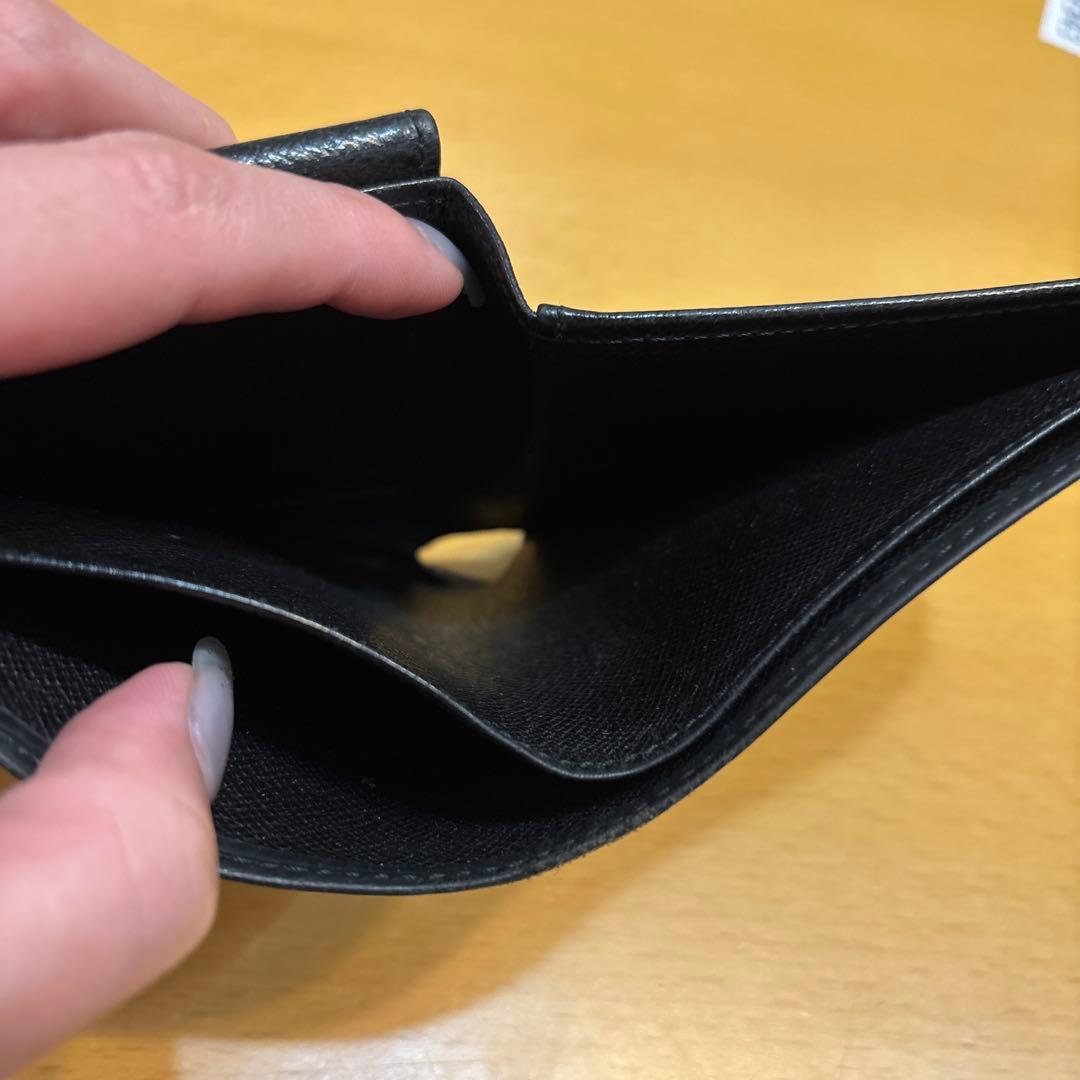 ルイヴィトン　二つ折財布　エピ黒
