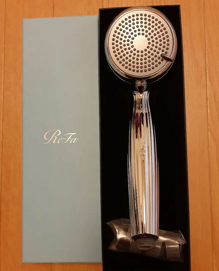 新品 ReFa シャワーヘッド シルバー