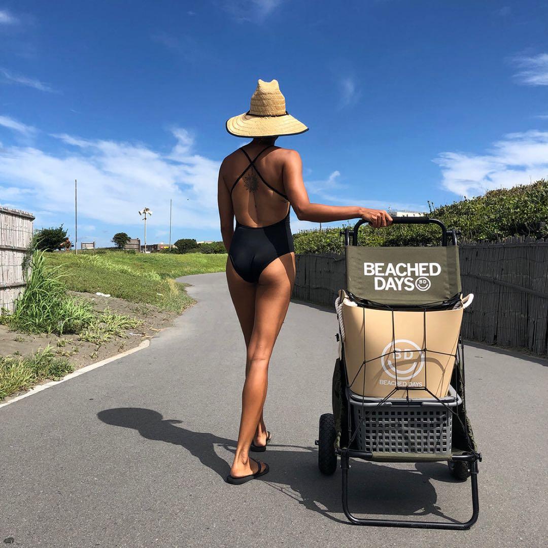 直接お渡し希望　[美品] BEACHED DAYS アウトドアチェア