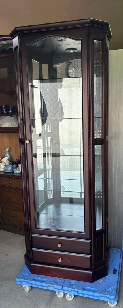 旭川 三陽家具工業 ガラスキャビネット ミラー付き飾り棚 照明付き