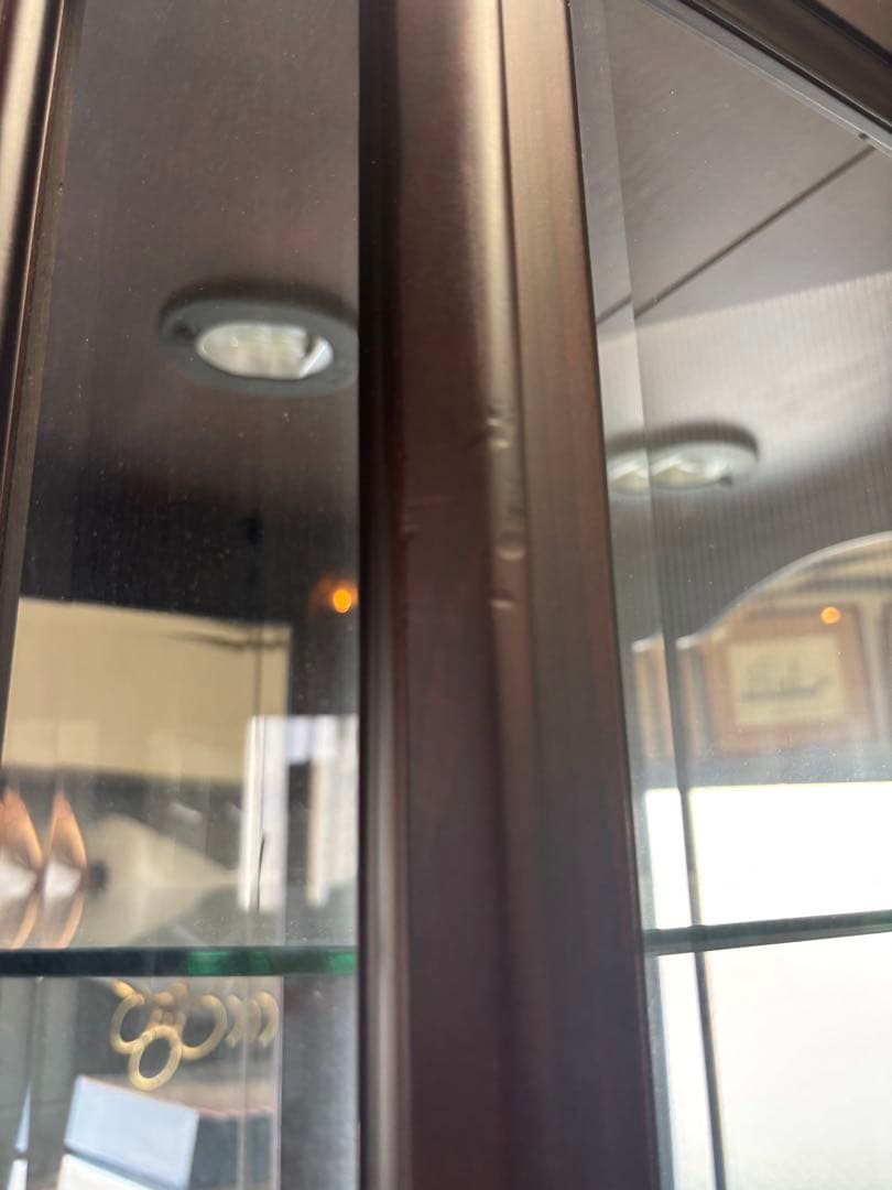 旭川 三陽家具工業 ガラスキャビネット ミラー付き飾り棚 照明付き