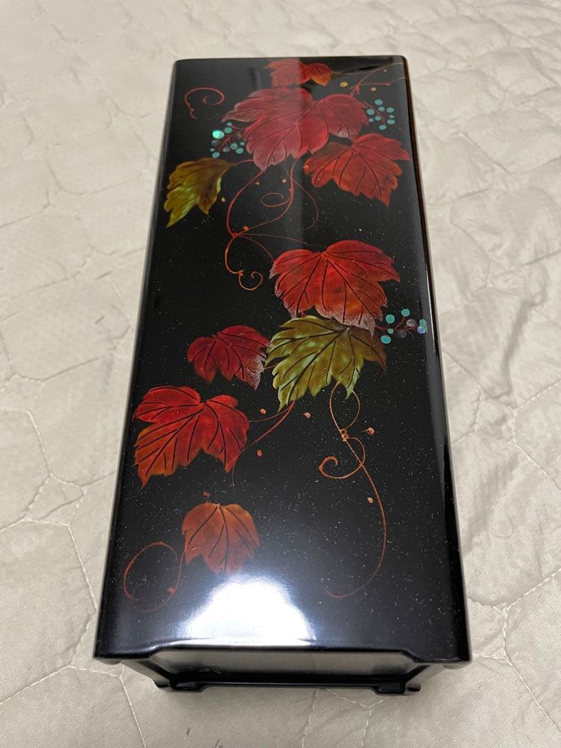 漆塗 蒔絵 花入　義光 作 角花器 黒漆 蔦文様 箱付未使用 高さ約27.5cm