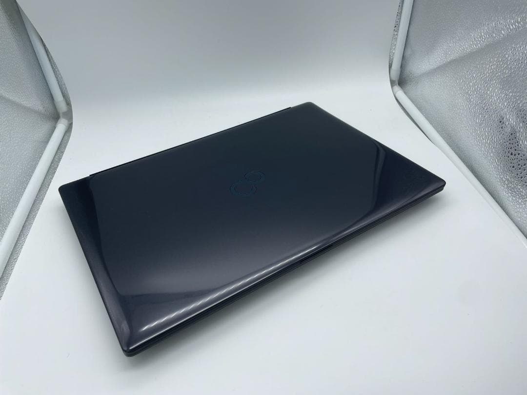 新品同様 富士通 AMD AH42 Windows11正規対応PC