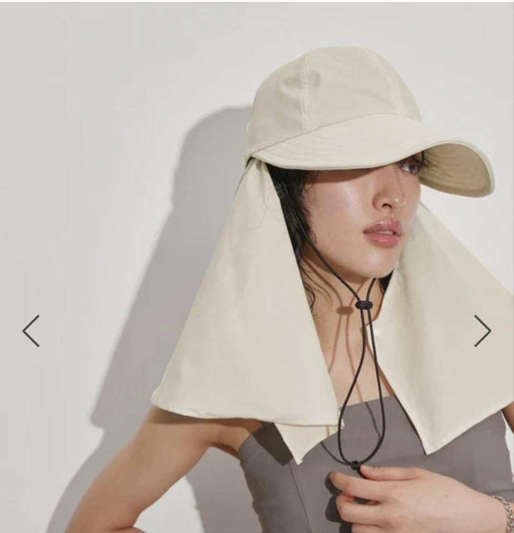 アダムエロペ Speedo SUN CAP オフホワイト　顎紐なし