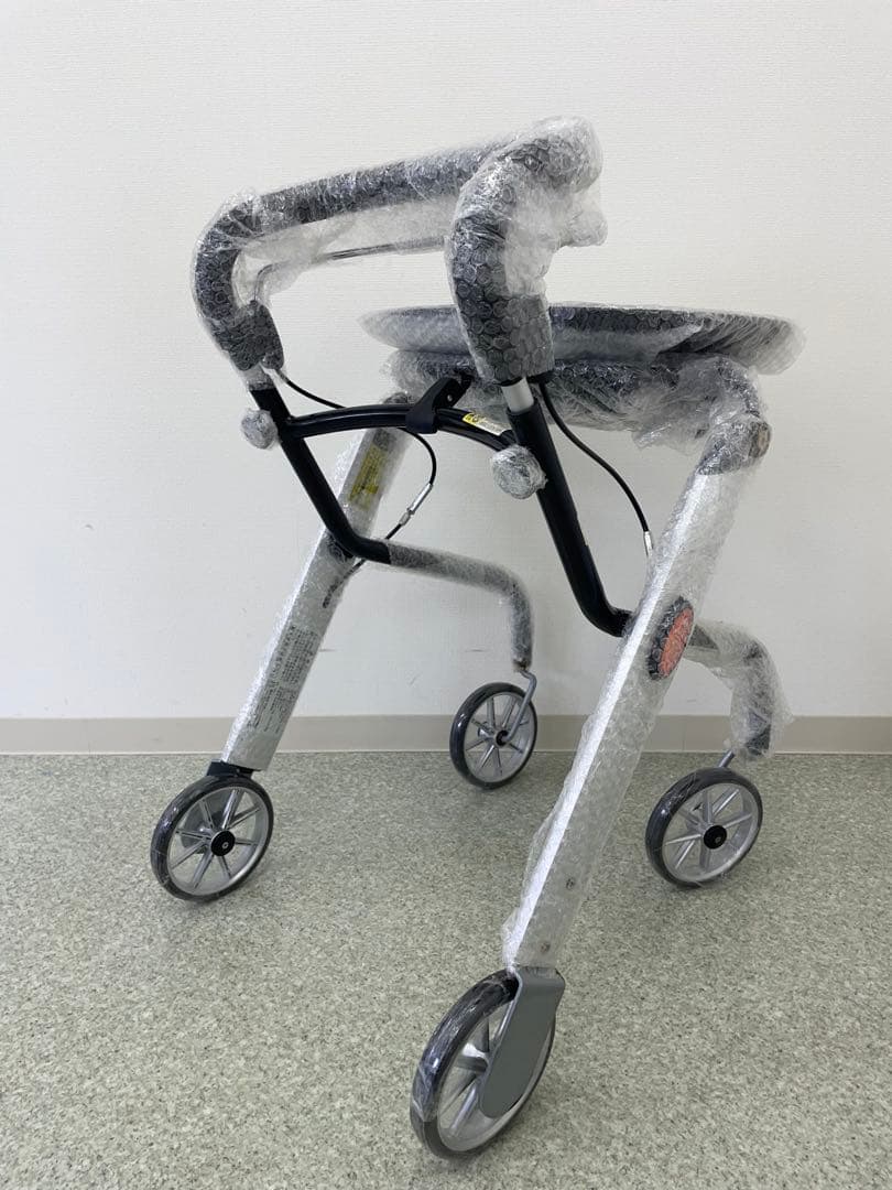 歩行車：レッツゴーミニ