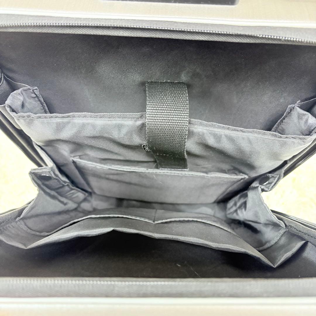 サムソナイト inova シルバー キャリーケース 4輪 samsonite