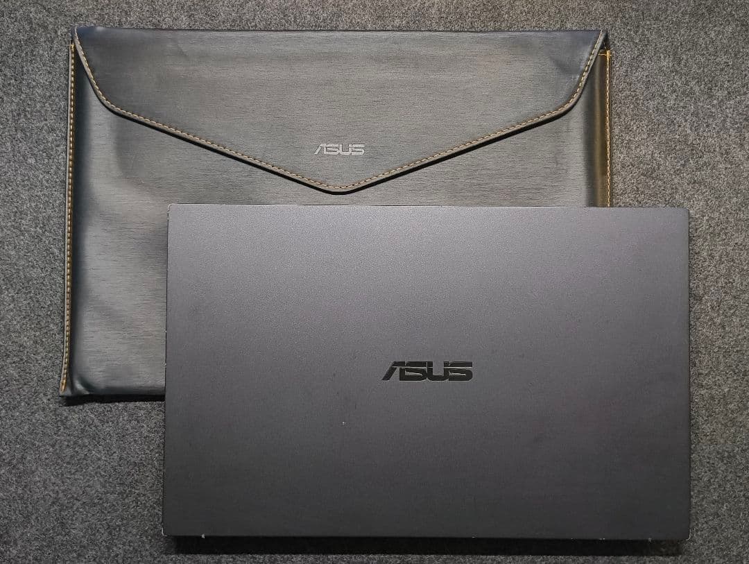 ASUS ExpertBook B9 14型 Corei5/8GB/512GB