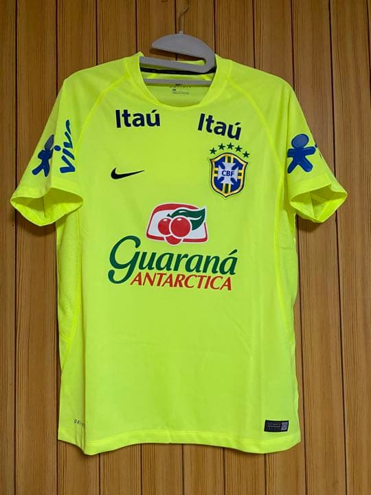 【超美品】ブラジル代表トレーニングウェア