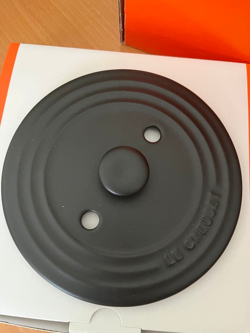 【新品　未使用】ル・クルーゼ　ココット　エブリィ 18 メレンゲ 2点セット