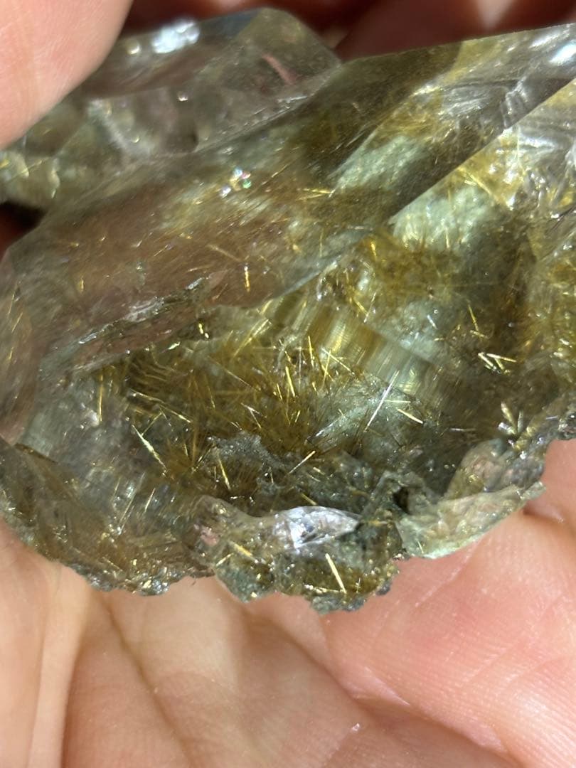 希少　マニハール水晶 ルチル共生 レコードキーパー多数　虹