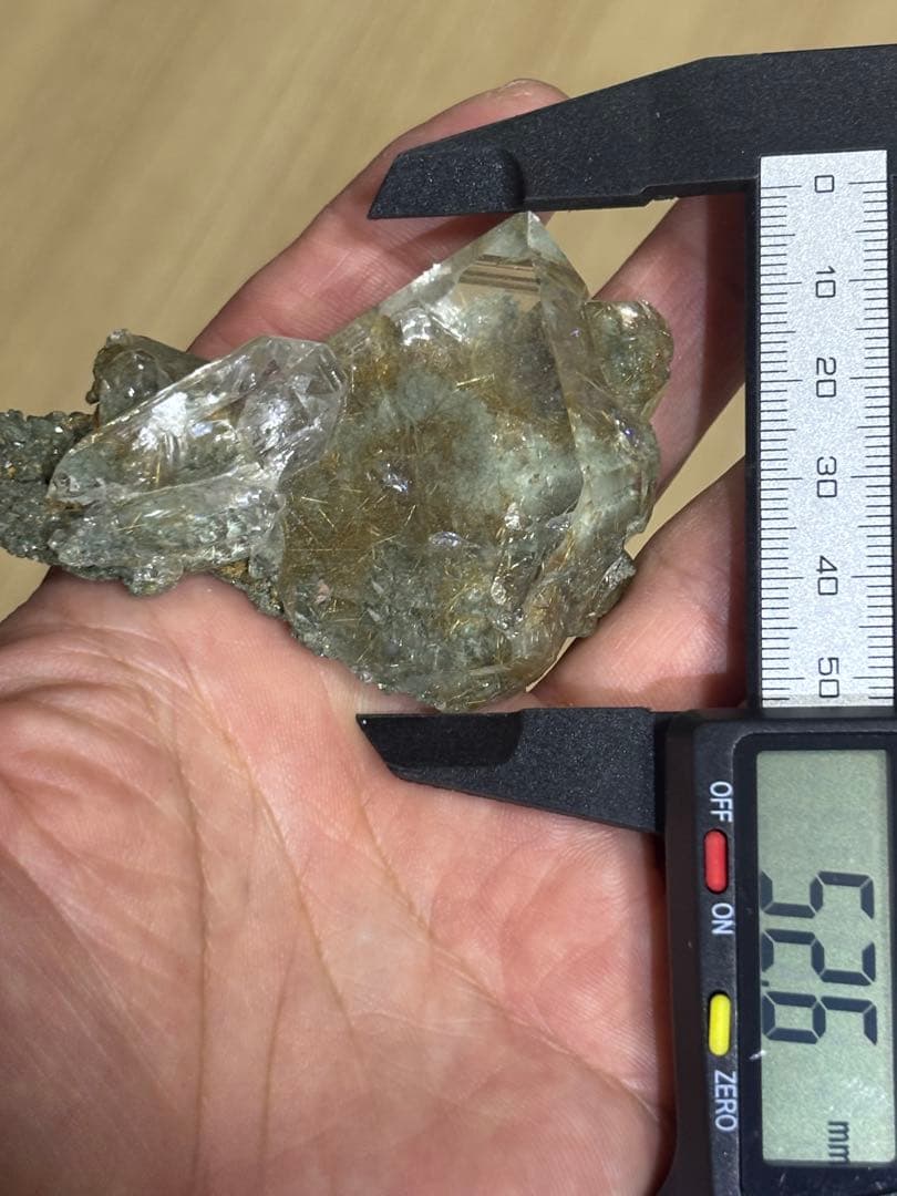 希少　マニハール水晶 ルチル共生 レコードキーパー多数　虹