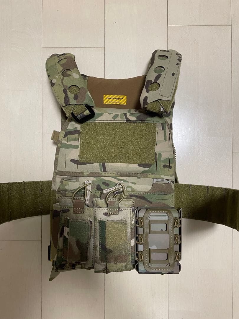 エマーソン　プレートキャリア