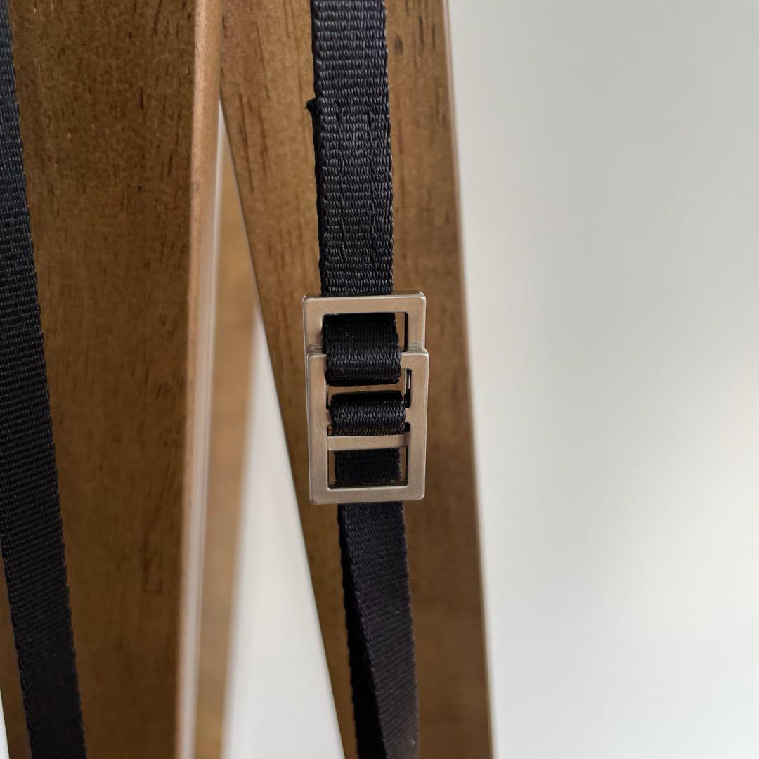 美品ITTI ショルダーウォレット ブラック　ミニ財布　黒