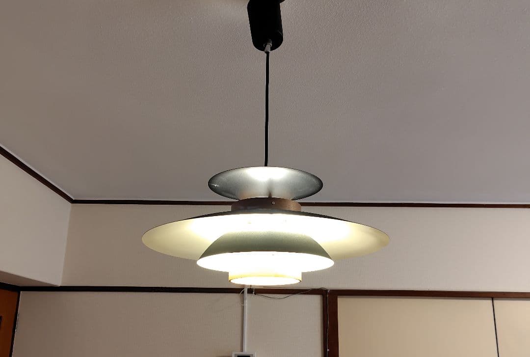 ルイス・ポールセン風　3層シェード吊り下げ式照明