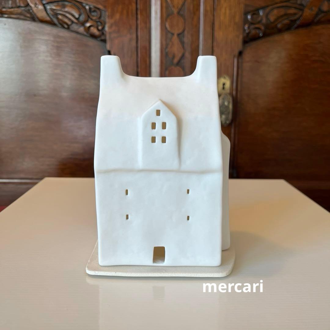 アトリエルンド　スモーヒュース　ハウス型キャンドルホルダー　出窓のある家