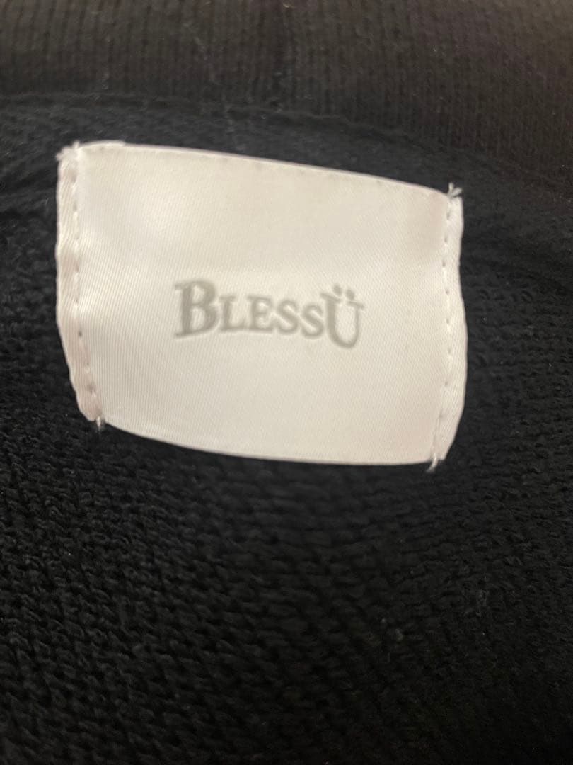 Blessü 黒 パーカー　Mサイズ