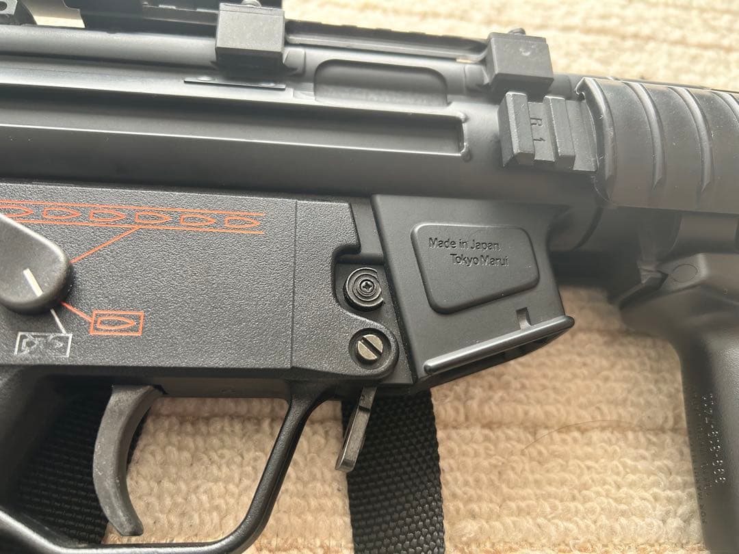 東京マルイ 電動ガン バッテリー付き