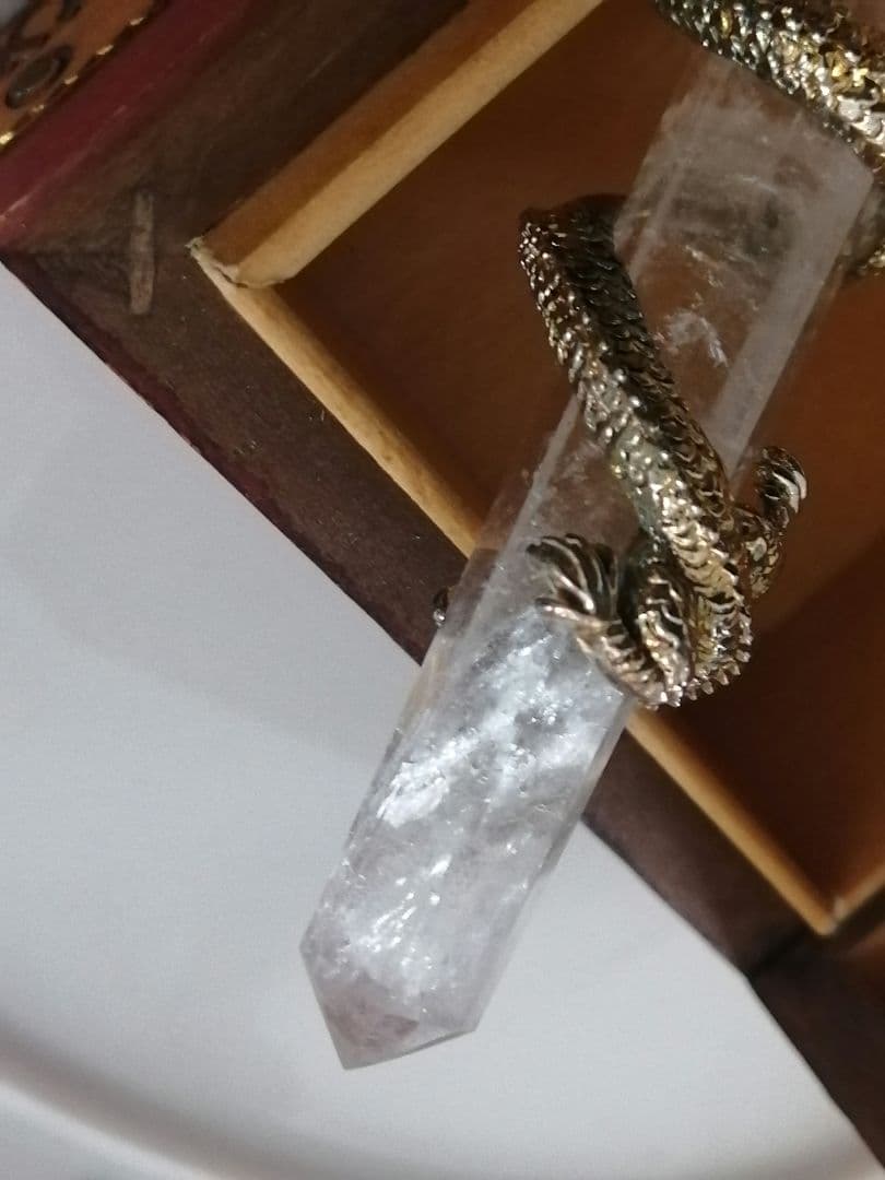 水晶　クリスタル　八角ポイント　登り龍　置物　縁起物