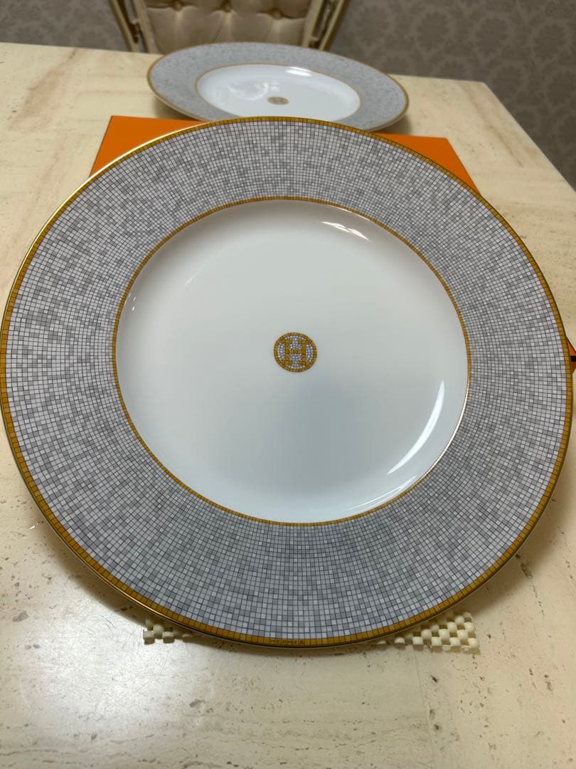 エルメス　モザイクヴァンキャントルプレート　ゴールド　34センチ　2枚