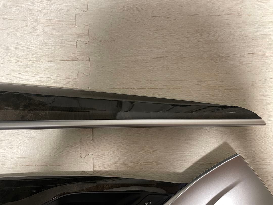 【純正/美品】 G30/G31 純正ドア・トリム・パネル 4点セット