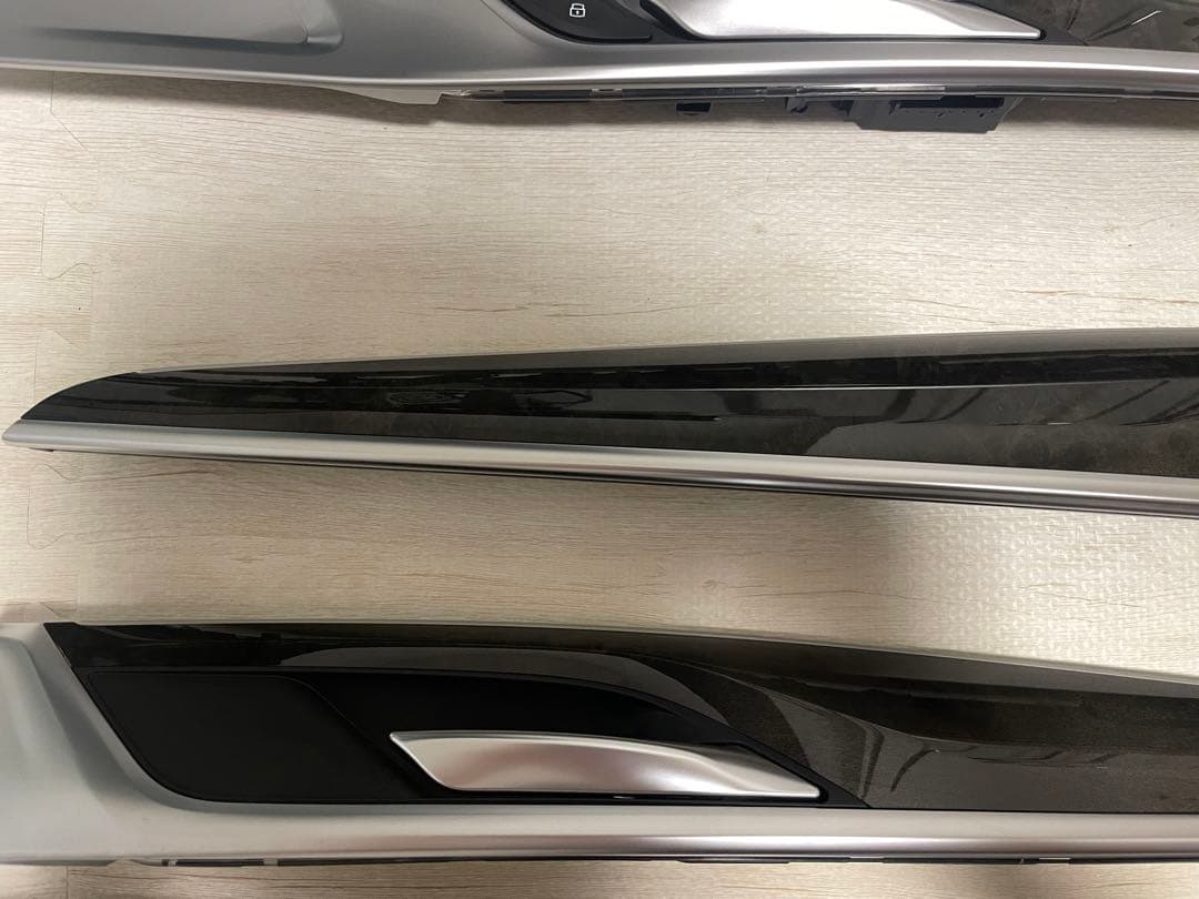 【純正/美品】 G30/G31 純正ドア・トリム・パネル 4点セット