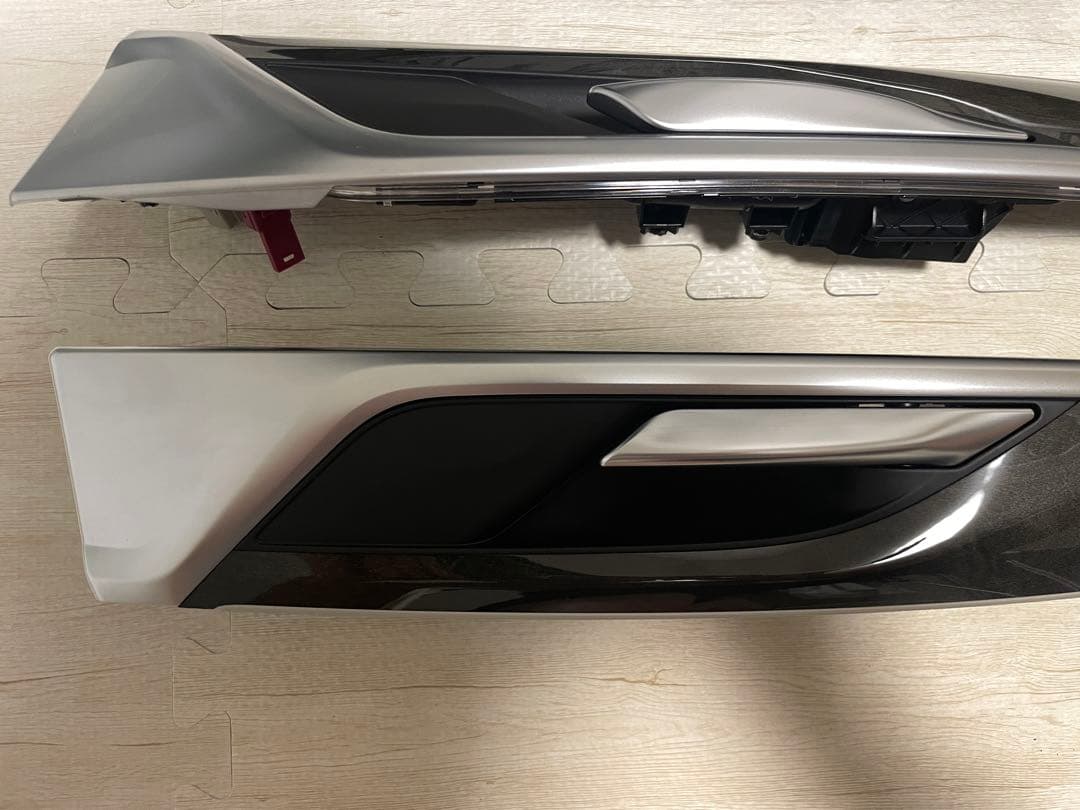 【純正/美品】 G30/G31 純正ドア・トリム・パネル 4点セット