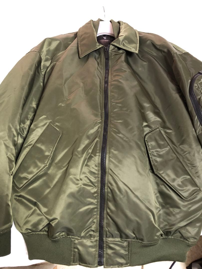 UNIQLO +J ダウンオーバーサイズリブブルゾン L ダウン90% カーキ