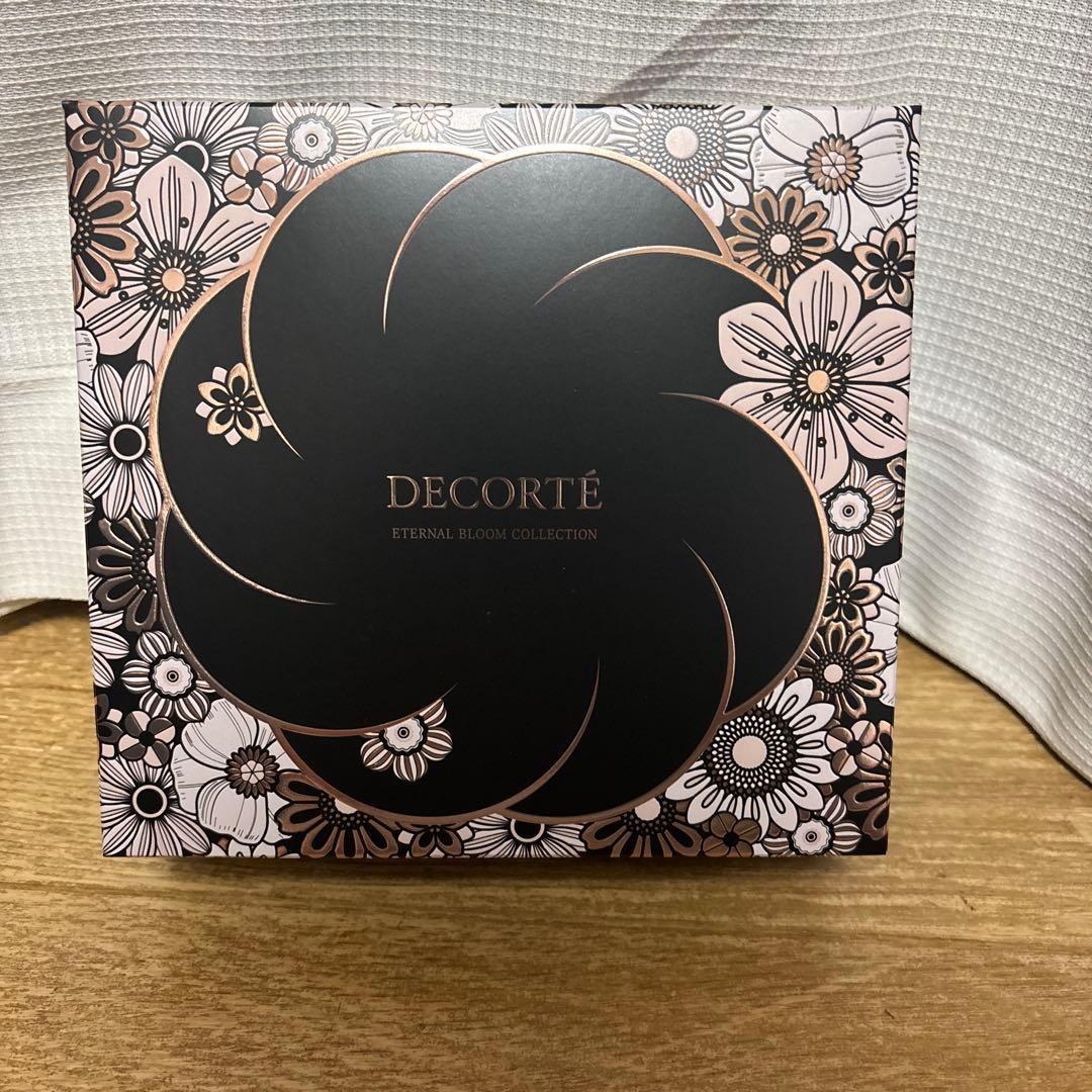 DECORTE クリスマスコフレ2025