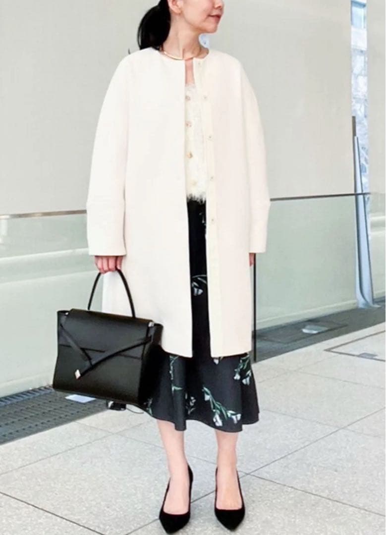 【新品】ノーリーズ 軽量 トリプルクロス サテン切替 ノーカラーコート 着映え白