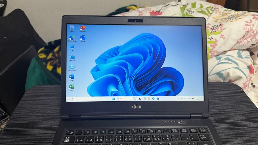 富士通ノート LIFE BOOK U749/A オフィス2019インストール