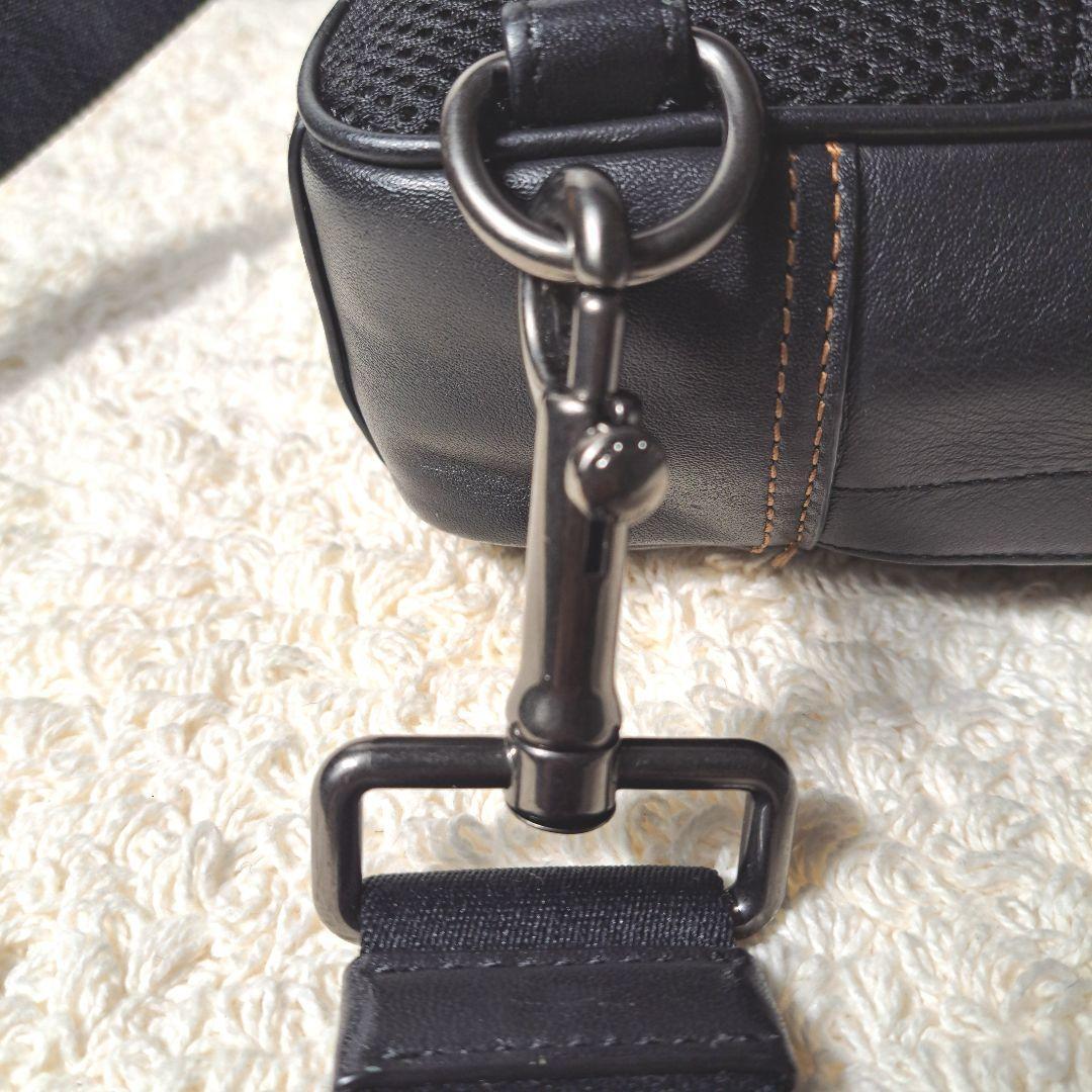 【極美品】コーチCOACHボディバッグ　ショルダーバッグ　レザー本革　ブラック
