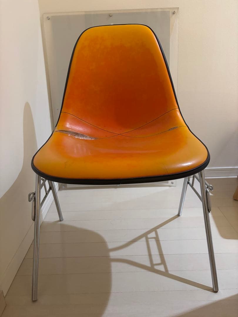 椅子 EAMES SHELL CHAIR HERMANMILLER NAUGA