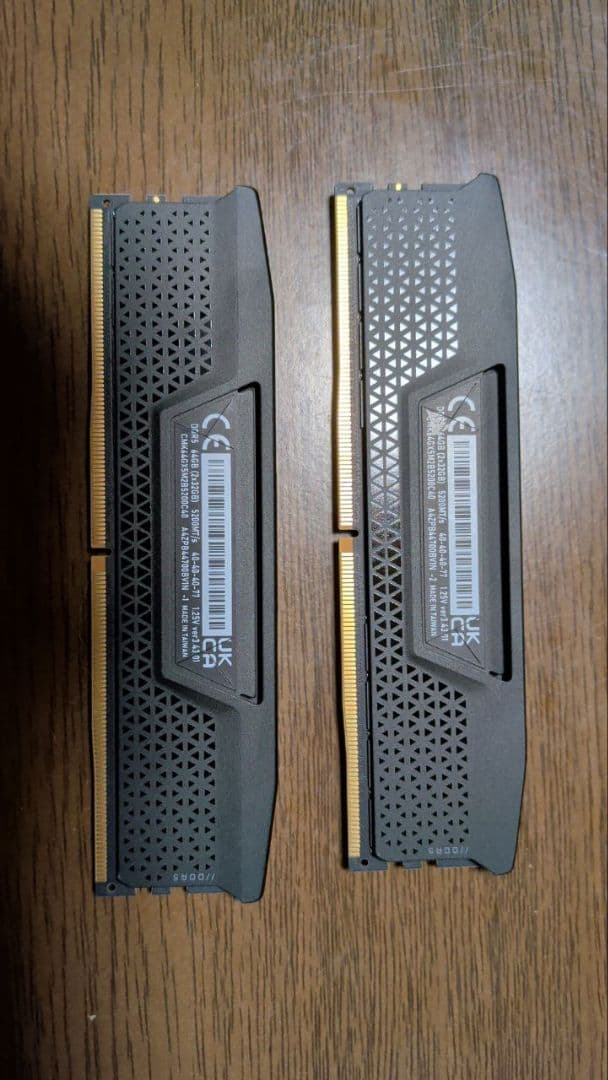 メモリー 64GB DDR5 5200 Vengeance