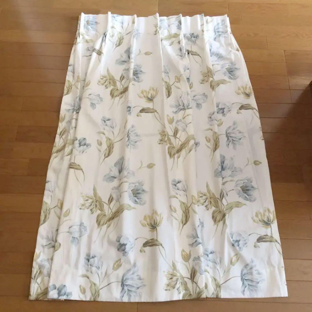 ②　大塚家具オーダーカーテン　ホワイト　ブルー　花柄　80×135　2枚