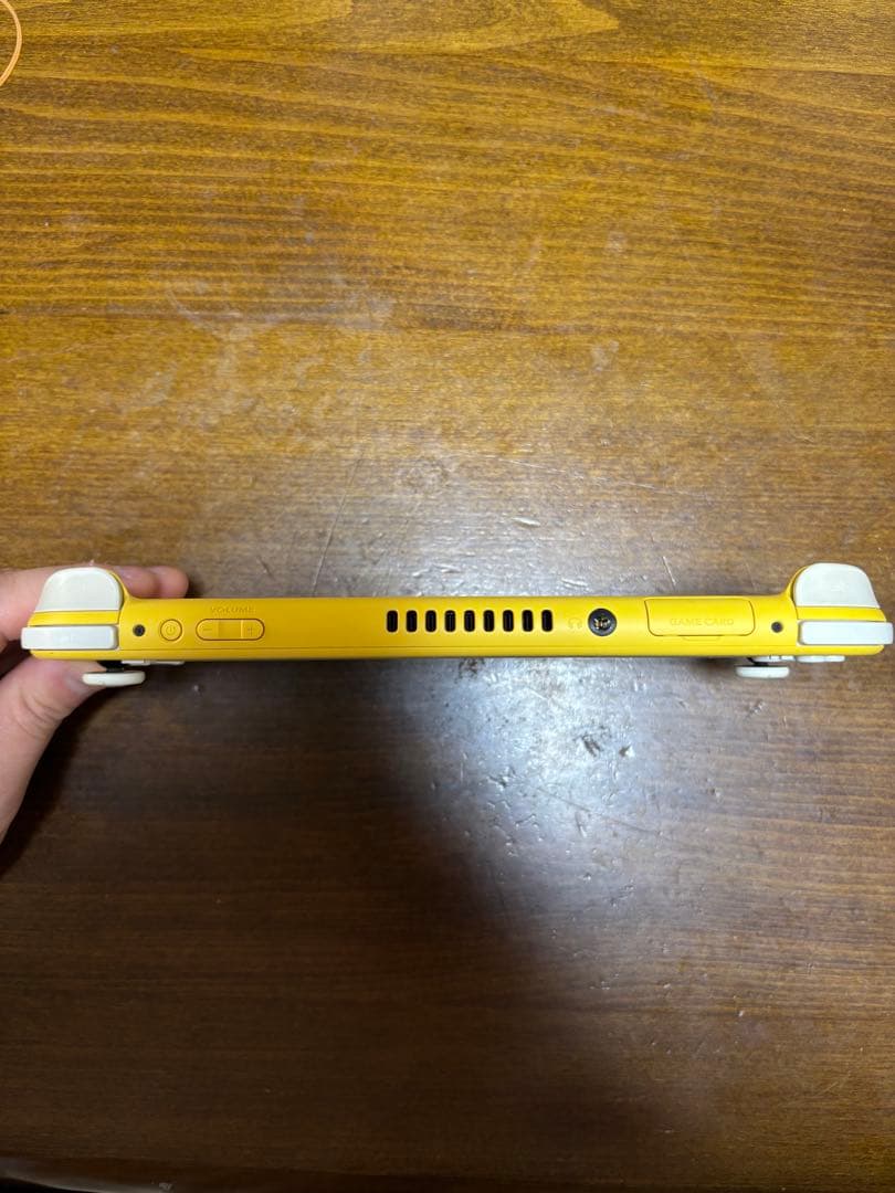 【中古】Nintendo Switch Lite イエロー 完品(おまけ付き)