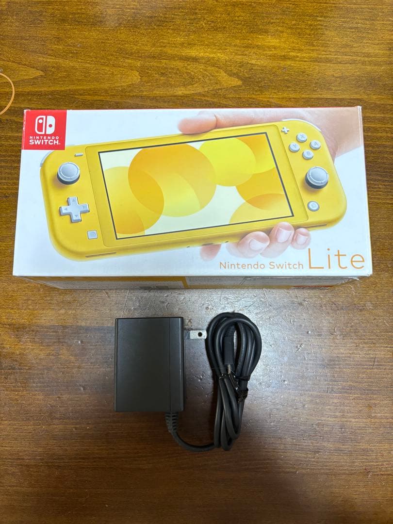 【中古】Nintendo Switch Lite イエロー 完品(おまけ付き)