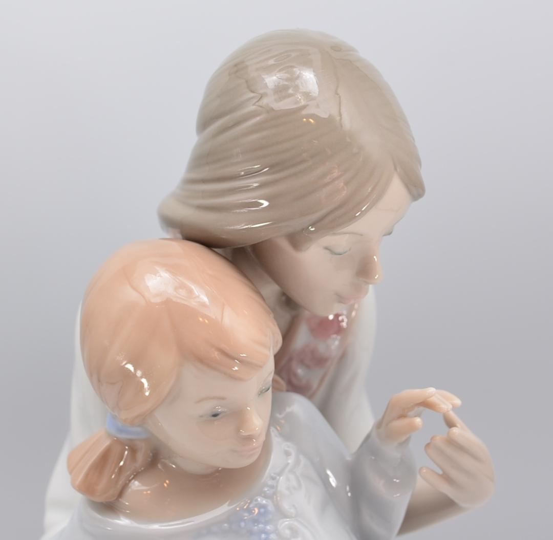 やさしさ　＃1527　★リヤドロ　スペイン　ポーセリン　光沢仕上げ　箱付き　絶版