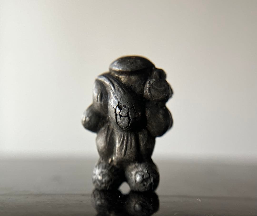 【極小豆仏 升入り大黒天 約1.3㎝ 江戸後期〜明治初期頃】仏像骨董お守り古物